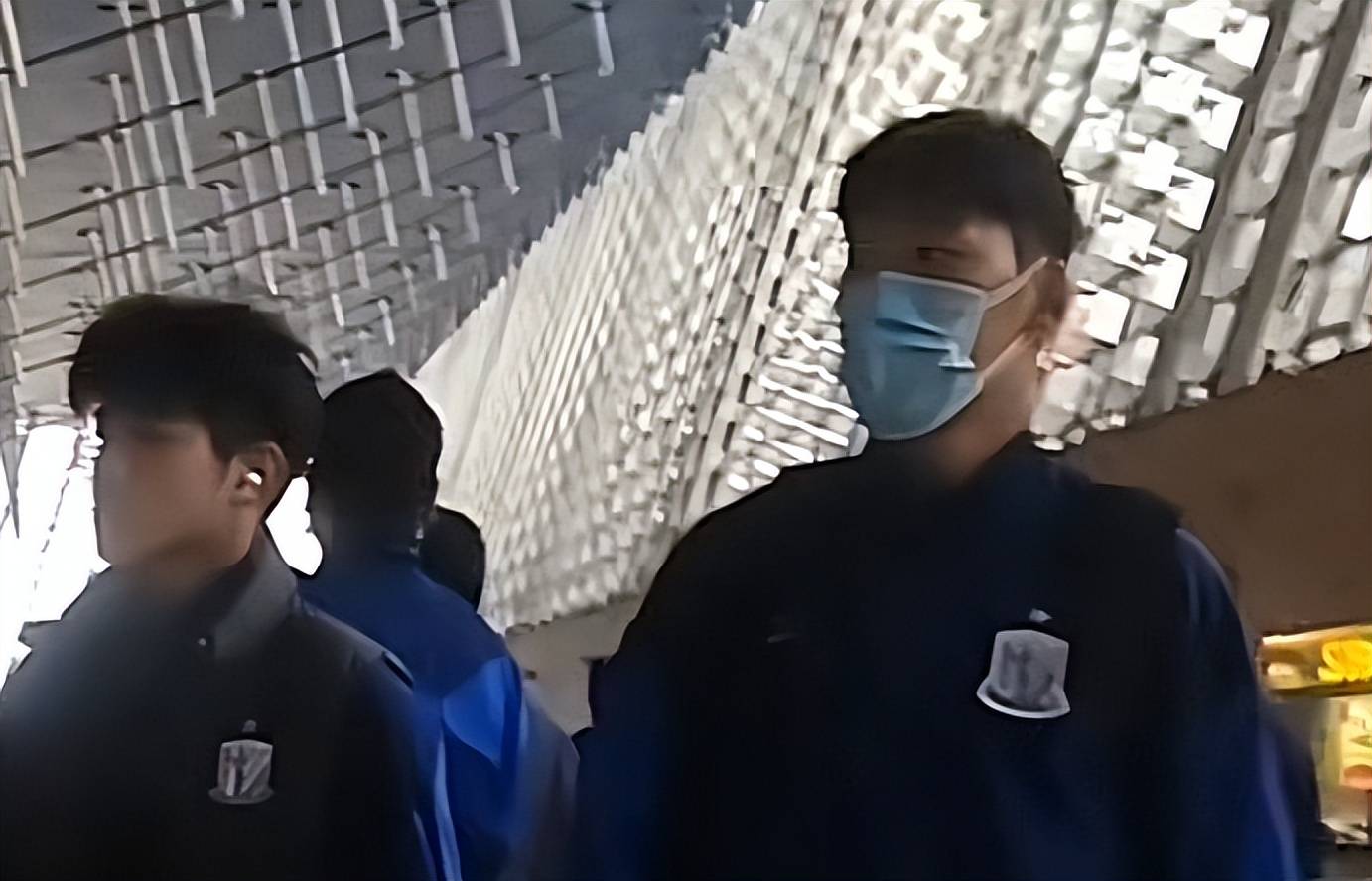 上海申花客场不敌贵州恒丰智诚，陷入困境的简单介绍